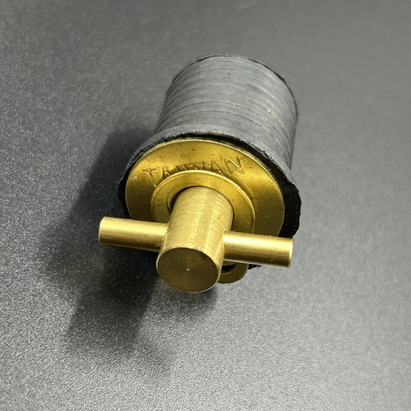 Пробка сливная 22-25 мм (т-образная)