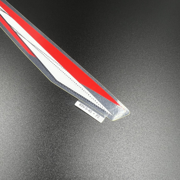 Наклейка боковая левый борт Yamaha 9.9-15 (Yamaha)