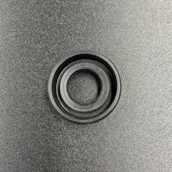 Сальник Yamaha (93101-11M14) (10.8x21x7) (Osaka)