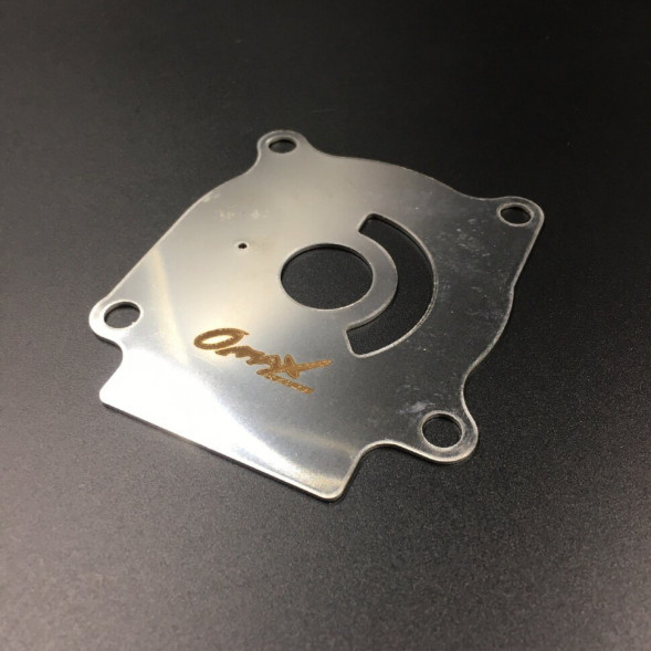 Пластина помпы охлаждения Suzuki DT20-40, DF25-50 (Omax)