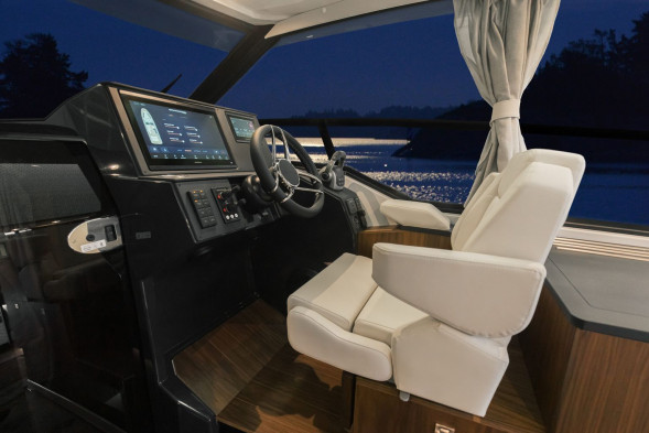 Катер Grandezza 30 OC