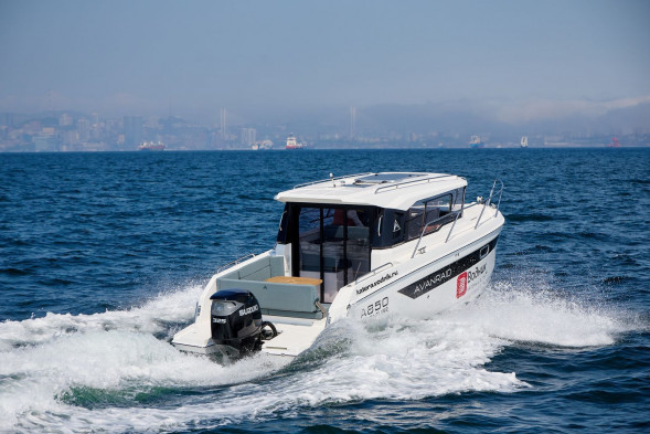 Катер AVANRAID A850 ADVENTURE с Suzuki DF325ATX