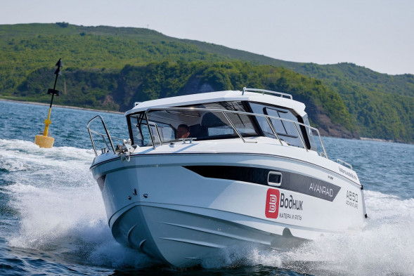 Катер AVANRAID A850 ADVENTURE с Suzuki DF325ATX
