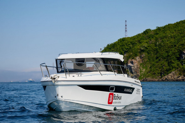 Катер AVANRAID A850 ADVENTURE с Suzuki DF325ATX