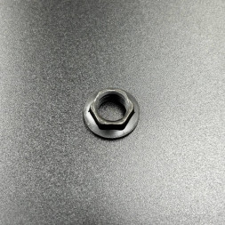 Гайка крепления пиньона Yamaha 20-30, F20-25 (YUELANG)