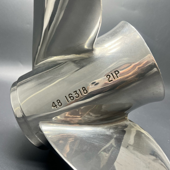 Гребной винт Mercury Demo (13-3/4х21R) Стальной