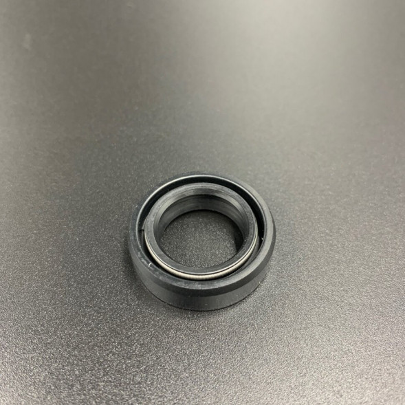 Сальник Tohatsu (346-60111-0) (18x28x8) (RT)