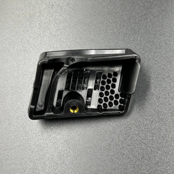 Решетка водозабора редуктора Yamaha F300-350 (Левая) (Yamaha)