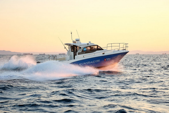 Катер AVANRAID F380 KATRAN с Suzuki 2хDF325ATX