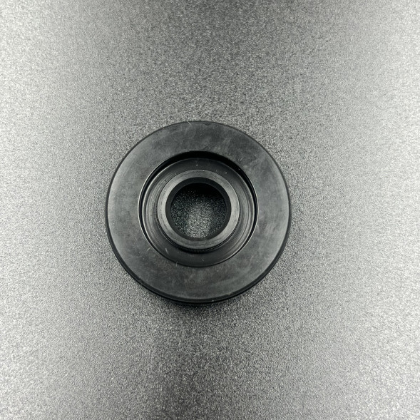 Сальник редуктора Honda BF9,9-15A (15х42х8) (KACAWA)