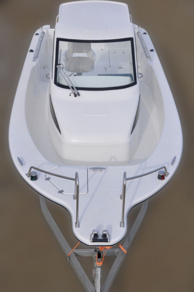 Катер AVANRAID F230