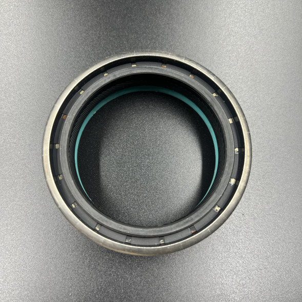 Сальник гребного вала Mercruiser (Omax)