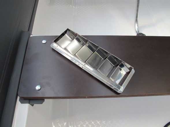 Решетка воздухозаборника 325х112х27 мм