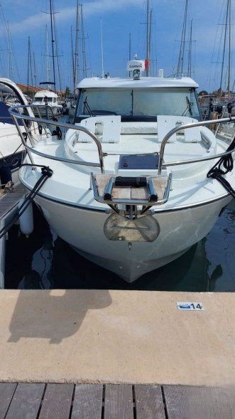 Катер Beneteau Antares 11 с Suzuki 2хDF300BTXX