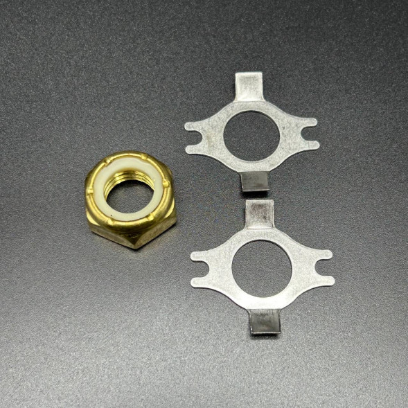 Гайка гребного винта для MERCURY 30-70 л.с. латунная диам. 14 мм  (Quicksilver)