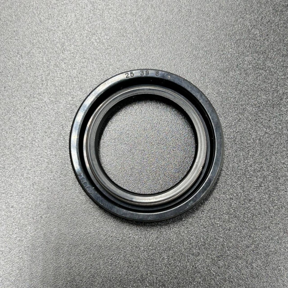 Сальник Yamaha (93101-25018) (25x38x6) (KACAWA)