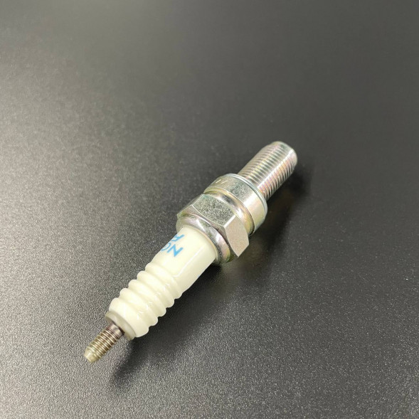 Свеча зажигания 1275 CR8E (NGK)