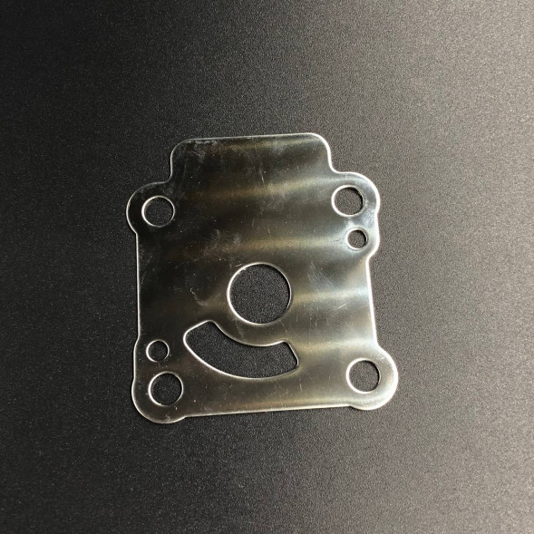 Пластина помпы охлаждения Tohatsu 8-9.8, MFS8 (Omax)