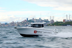 Катер Феникс 700 Cabin белый с Suzuki DF200ATX