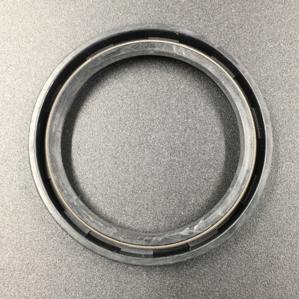 Сальник Yamaha (93102-40M14; 93102-40M38) (40x52x6) (Osaka)