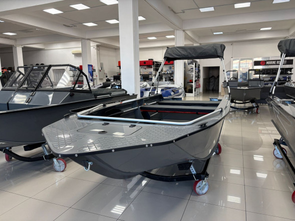 Моторная лодка Swimmer 430 консольная