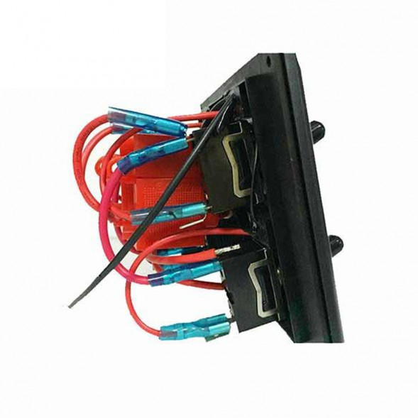 Панель бортового питания Skipper с тумблерами переключателей - 3, с индикацией, гнёзд предохранителей - 2, прикуриватель