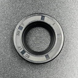 Сальник Honda (91251-ZV5-003) (17x30x7) (Osaka)