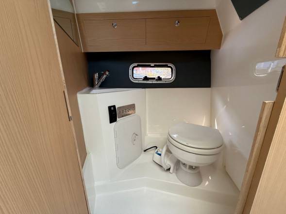 Катер AVANRAID A850 ADVENTURE с Suzuki DF300APX