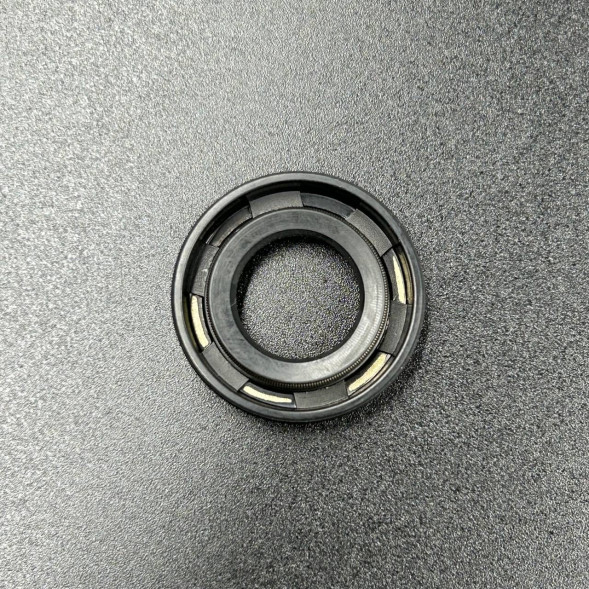 Сальник Yamaha (93101-15074) (15x28x6) (Osaka)