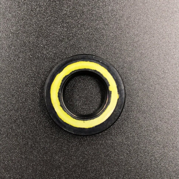 Сальник Yamaha (93101-15074) (15x28x6) (Yamaha)