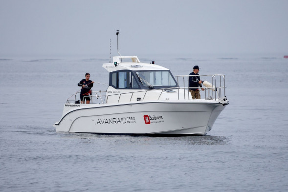 Катер AVANRAID F350 MARLIN с Suzuki 2хDF250TX/ZX