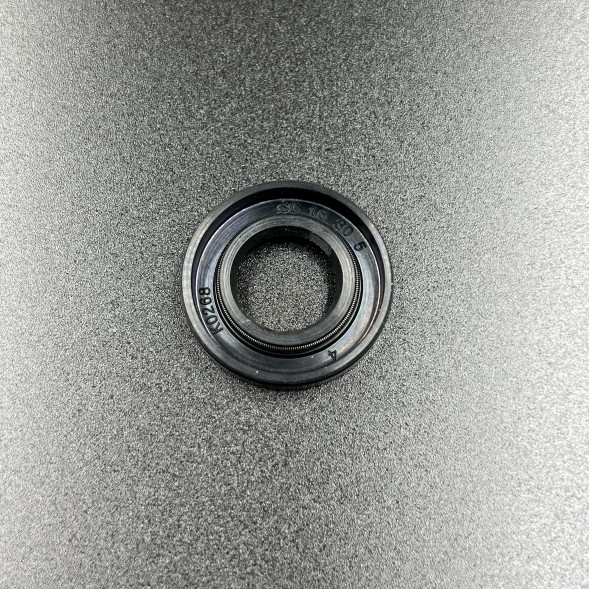 Сальник Yamaha (93101-16M36 ; 93101-16M01) (16x30x5) (PREMARINE)