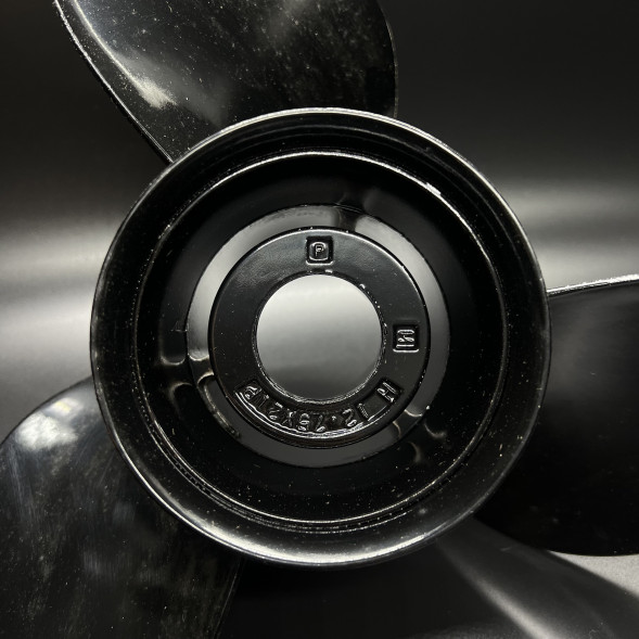 Гребной винт Mercury Black Max (12-3/4х21R)