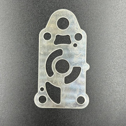 Пластина помпы охлаждения Tohatsu 3.5 (Sinera)