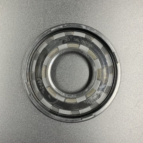 Сальник коленвала гидроцикла YAMAHA 650/701/760/1100/1200 (93101-36M46) (36x80x8) (Omax)