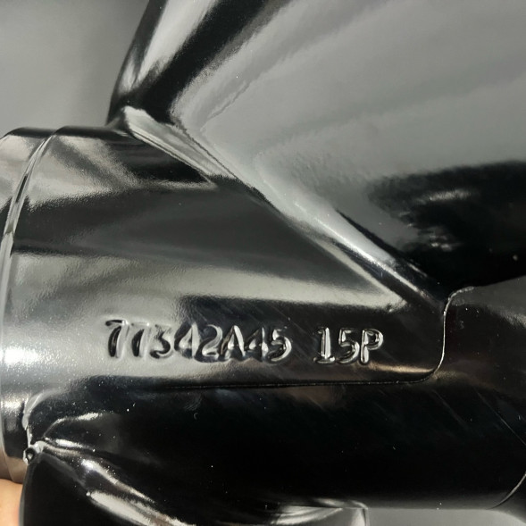 Гребной винт Mercury Black Max (13-3/4х15R)