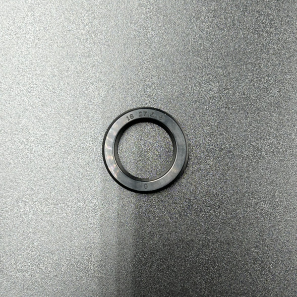 Уплотнение штока гидроподъемника Yamaha 115-250, F95-275 (64E-4384J-00) (Kacawa)