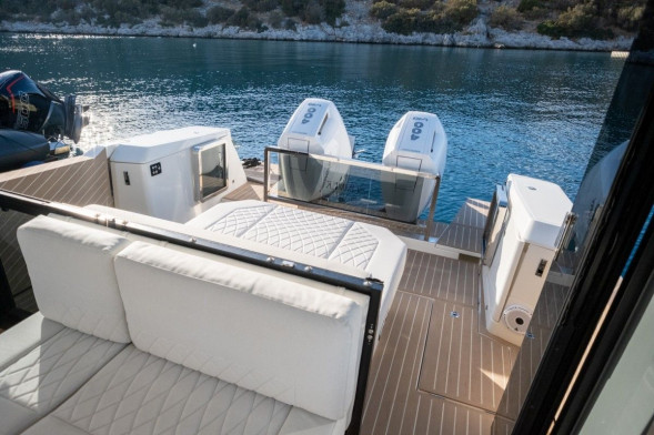 Катер Saxdor 400 GTO с моторами 2х400