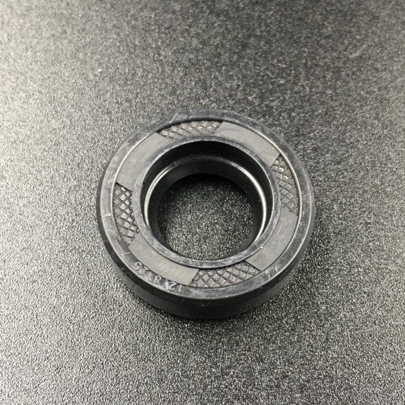 Сальник Suzuki (09282-12010) (12.8x25x7) (Omax)
