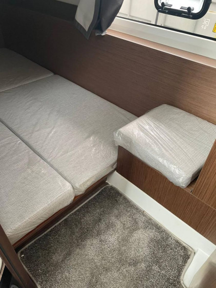 Катер Jeanneau Merry Fisher 1095 FLY с моторами 300 л.с.