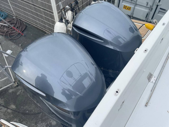 Катер Jeanneau Merry Fisher 1095 FLY с моторами 300 л.с.