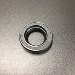 Сальник Suzuki (09282-15008) (14.7x25x6.5) (Omax)