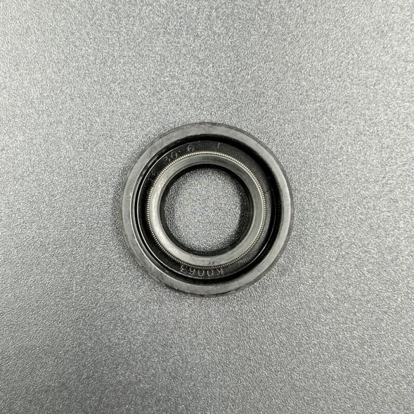 Сальник Yamaha (93101-16001) (16x30x6) (KACAWA)