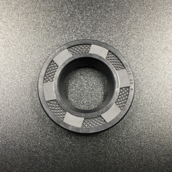 Сальник Suzuki (09282-17L01) (17x32x6) (Omax)