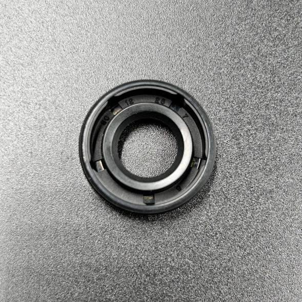 Сальник Suzuki (09282-12010) (12.8x25x7) (Kacawa)