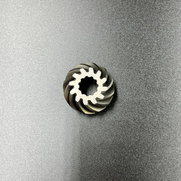 Шестерня вертикального вала (Пиньон) Suzuki DF,DT 9,9-15 (57311-93901; 57311-93910) (Osaka)