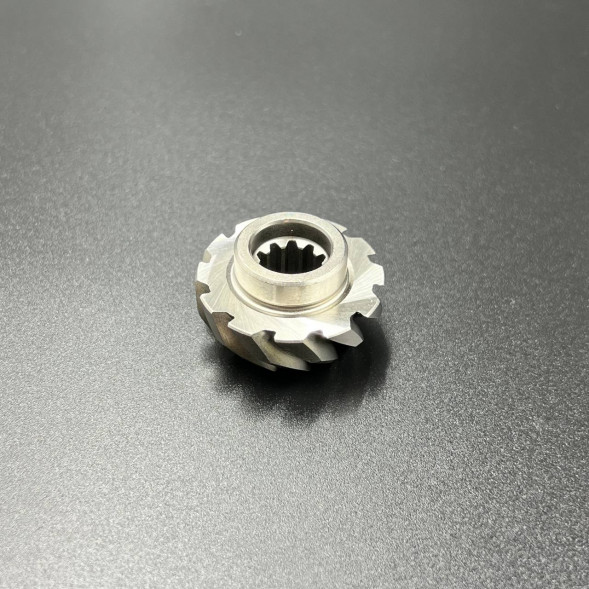 Шестерня вертикального вала (Пиньон) Suzuki DF,DT 9,9-15 (57311-93901; 57311-93910) (Osaka)