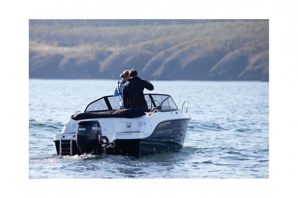 Катер Феникс 510 BR белый