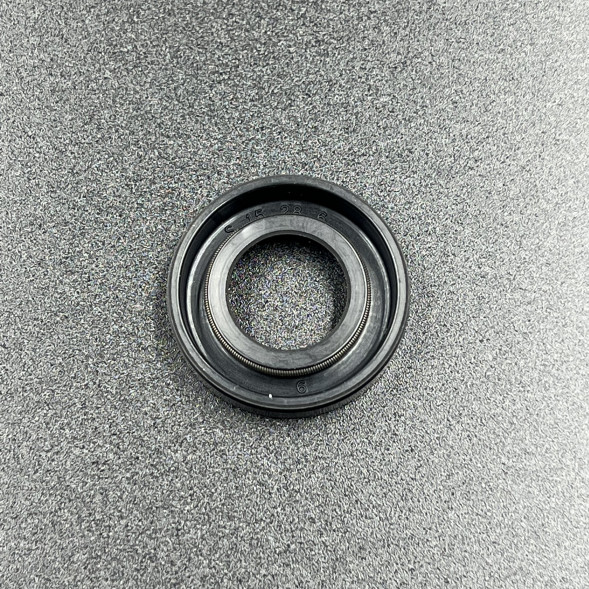 Сальник Yamaha (93101-15074) (15x28x6) (KACAWA)