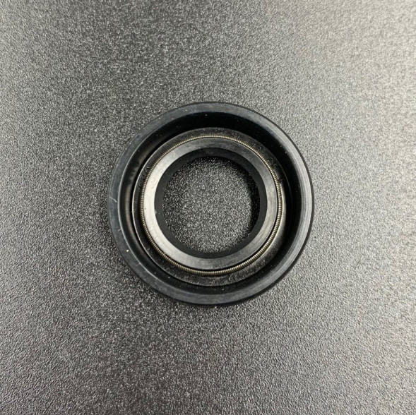 Сальник Yamaha (93101-13M11; 93101-13018) (13x25x6) (Osaka)